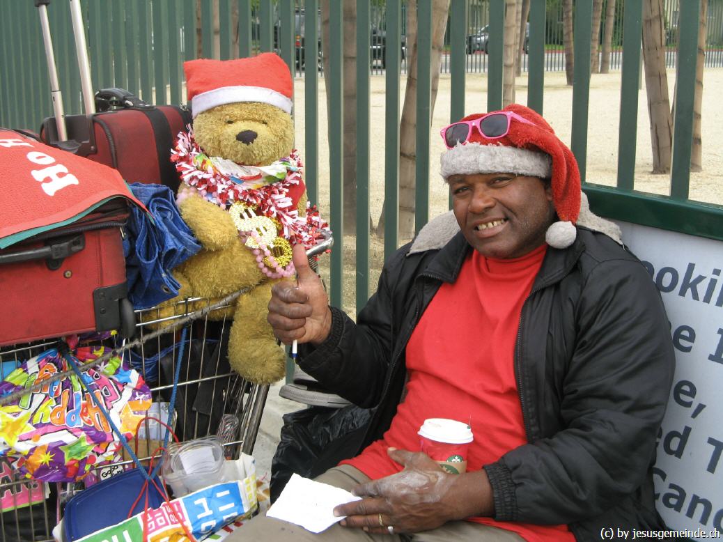 Frank (EX-Bankdirektor)mit seinem ganzen Hab & Gut